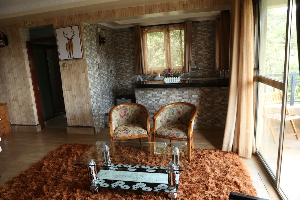 Nokras Riverine Hotel & Spa 33/34