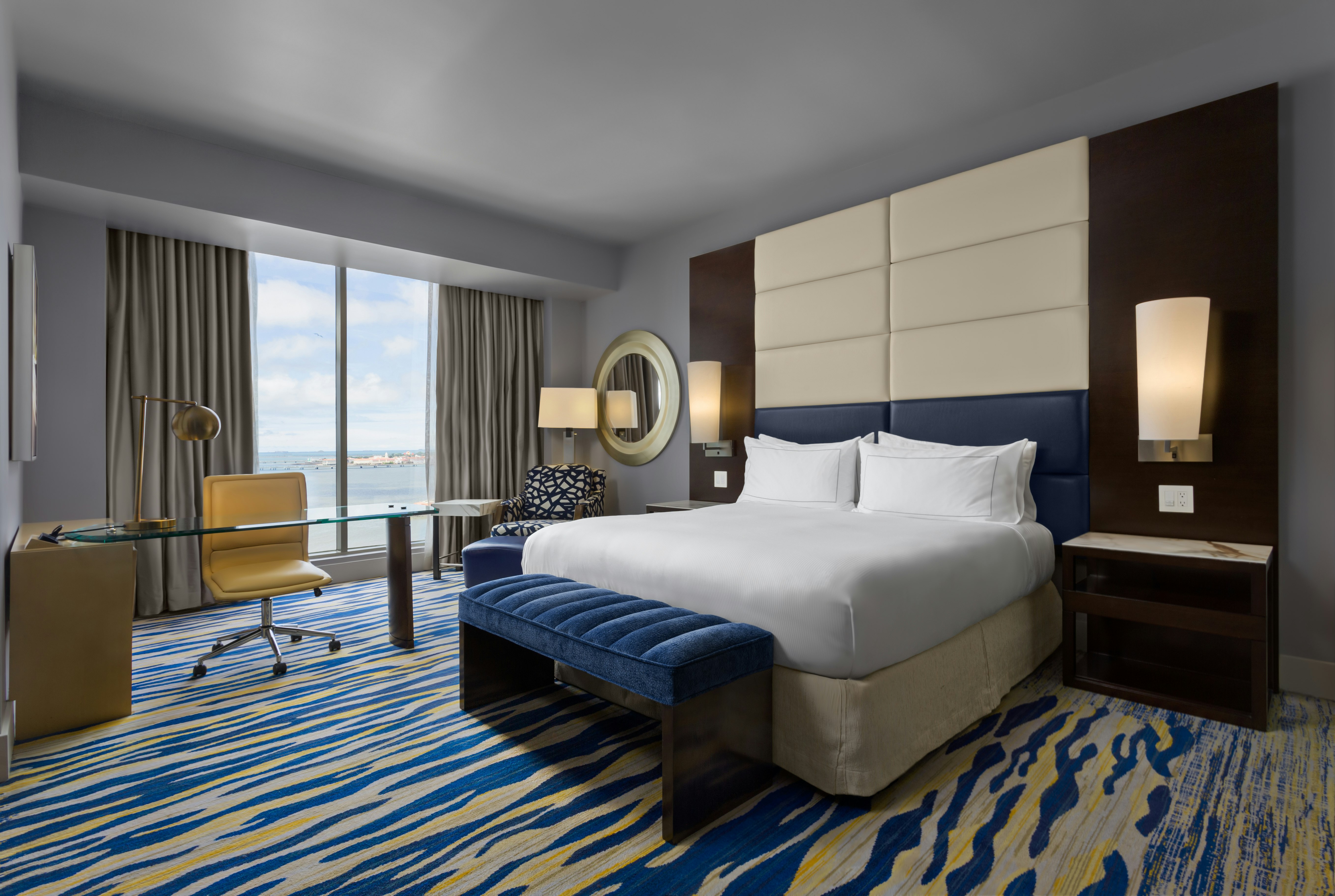 PREMIUM, KING BED, OCEAN VIEW