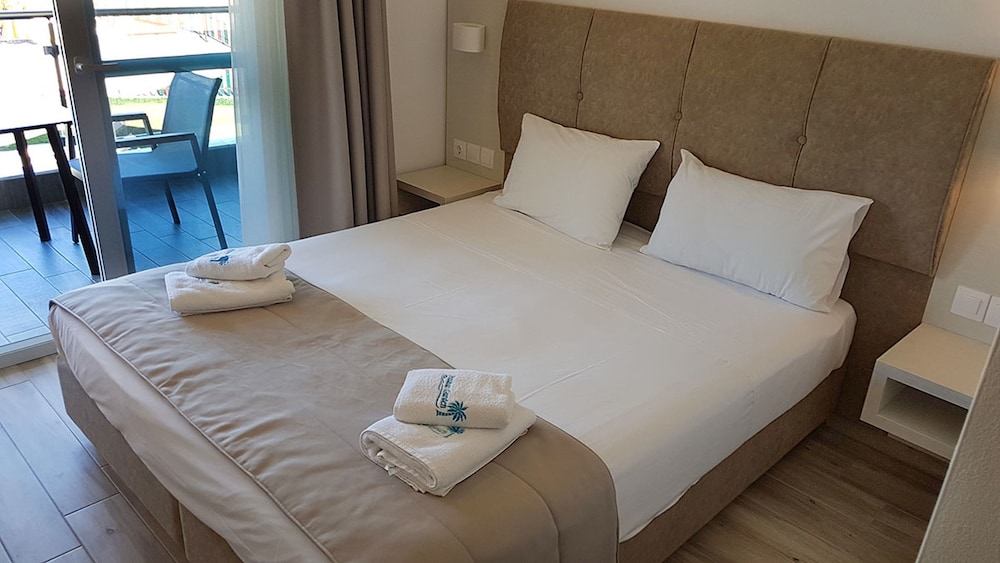 1 Bedroom, Design, Studio, Double Bed, Pool View, Pool Side