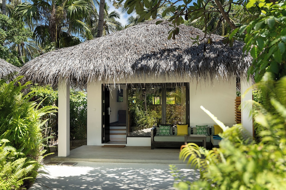 Niva Velassaru Maldives in Velassaru