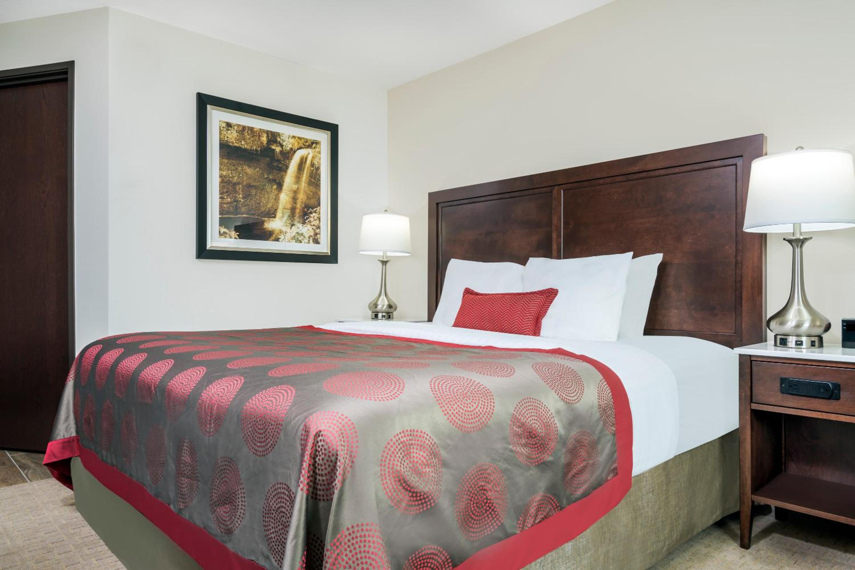 Suite, King Bed, Hot Tub
