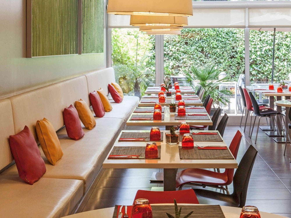 IBIS BARCELONA CORNELLA 30/36