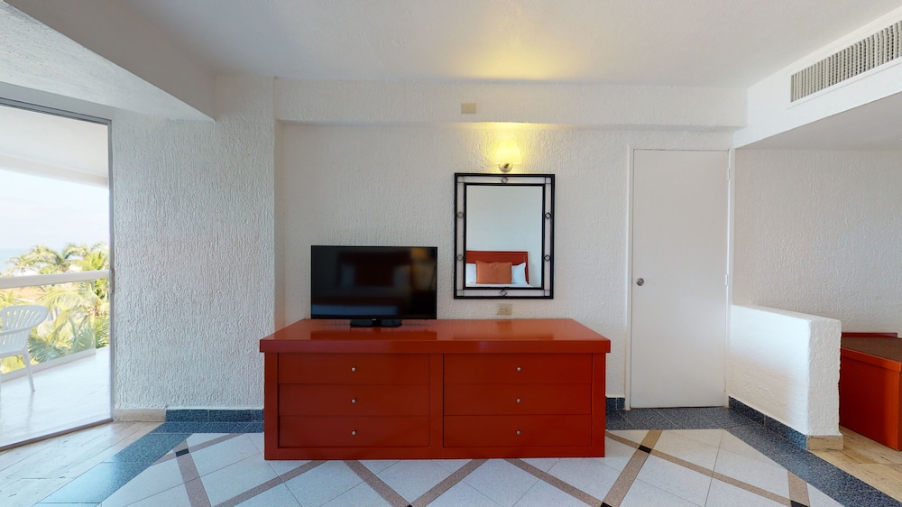 Park Royal Beach Ixtapa All Inclusive 11/69