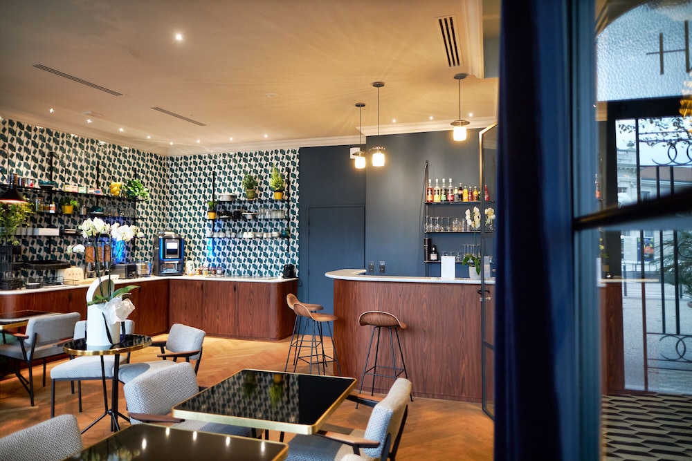 Hotel Victoria Valence 38/47