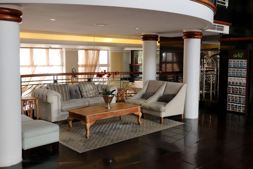 The Riverside Hotel 30/50