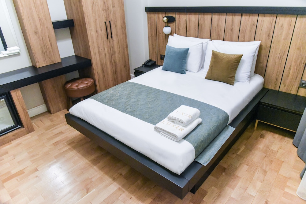 Double Standard Room: