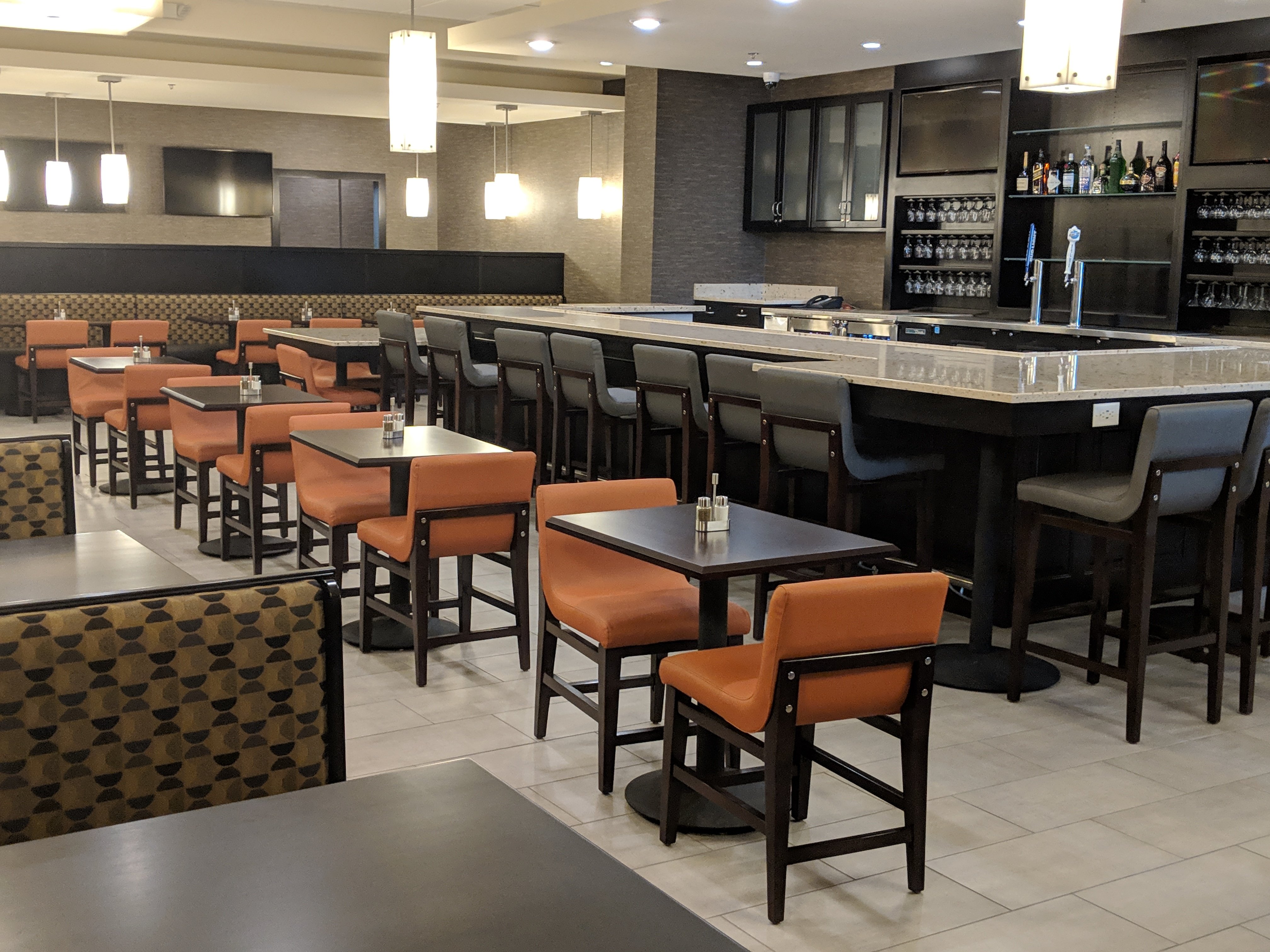 Holiday Inn CHAMPAIGN 13/25