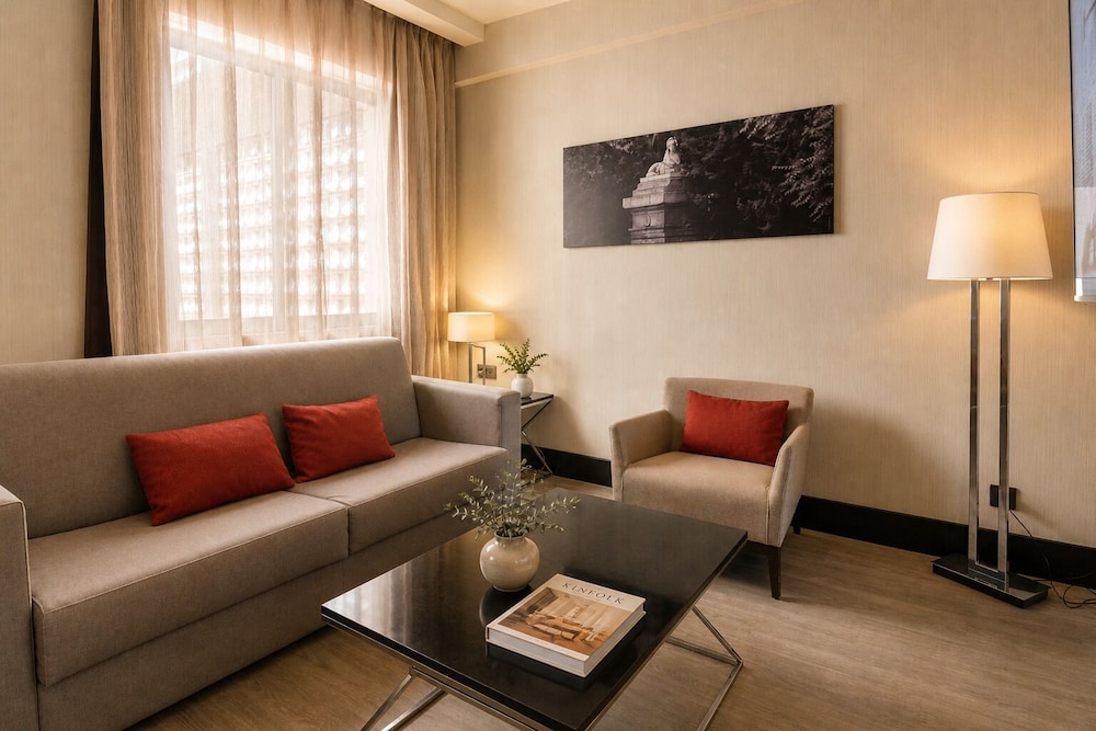 Novotel Madrid Center 56/77