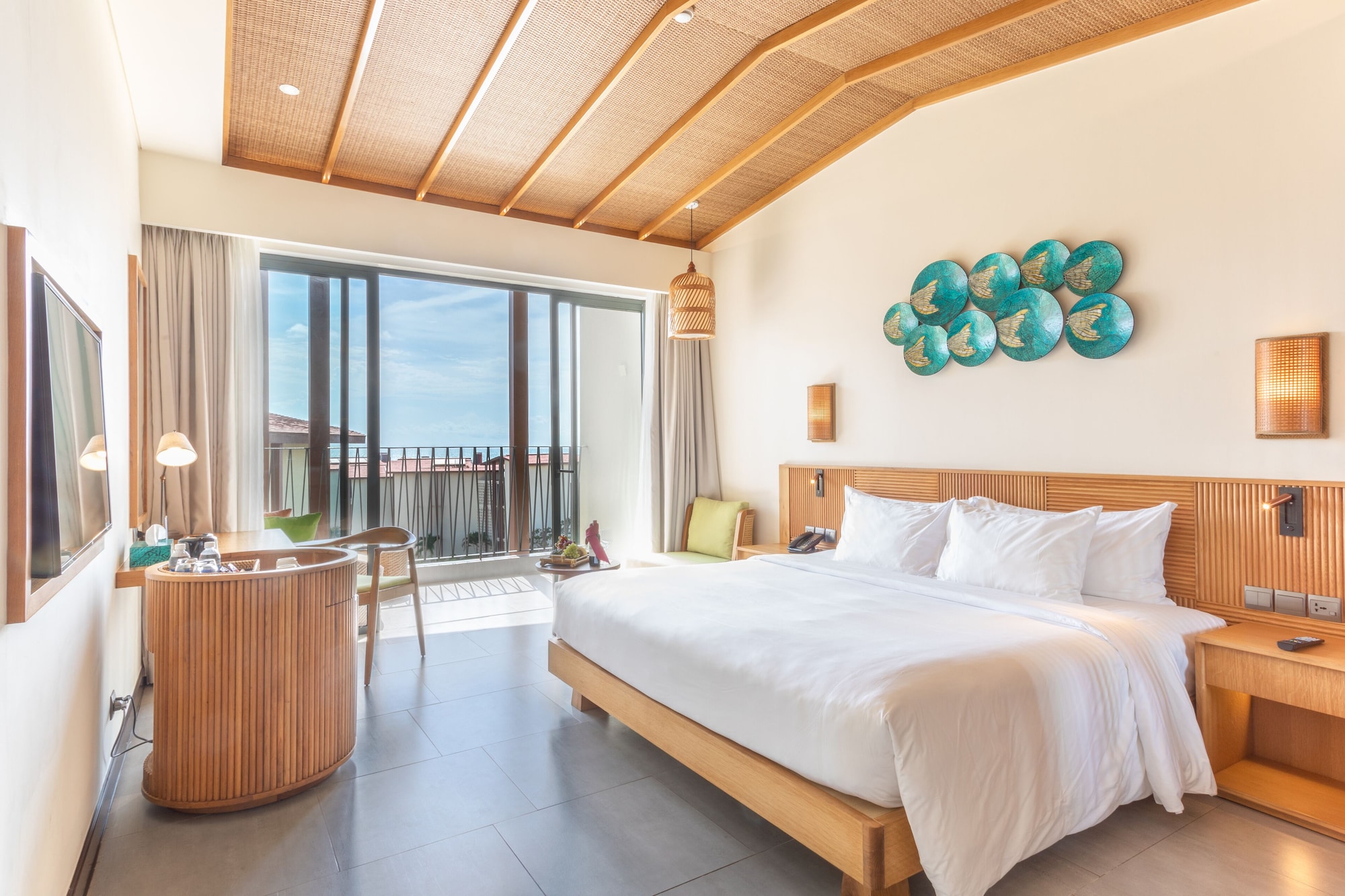 Garden, Premium, Deluxe, King Bed