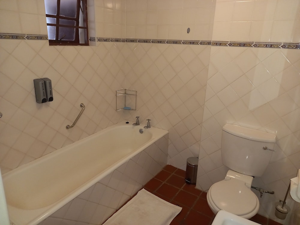 137 High Street Guest House 45/48