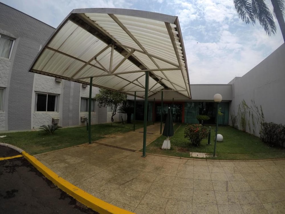 Hotel Dan Inn Uberaba & Convencoes 37/46