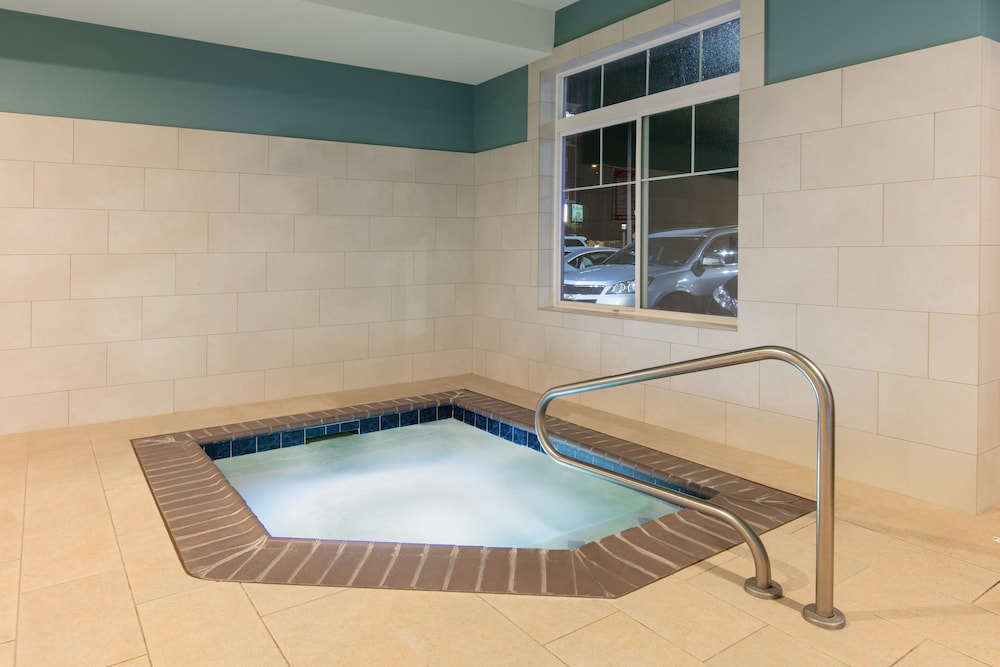 swimming pool spa