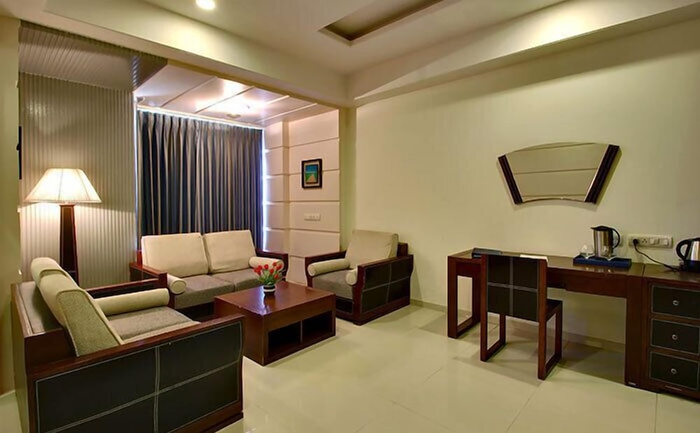 Aarya Grand Hotels Resorts 14/39