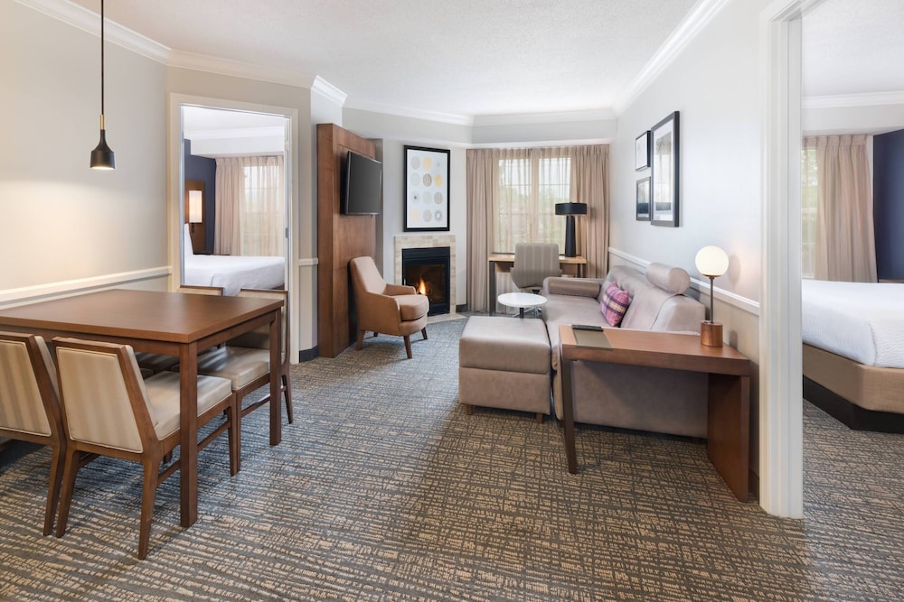 Residence Inn by Marriott State College 24/34