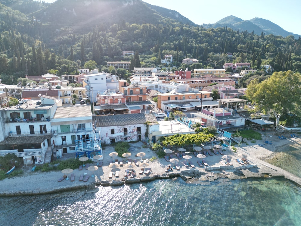 Avra Budget Beach Hotel 60/66