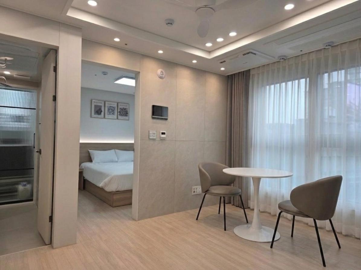 TRAVELUS Myeongdong 37/50