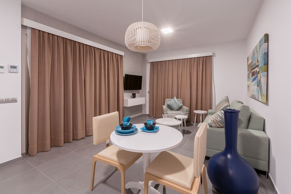 Silvi Villas by TAM Resorts 17/39
