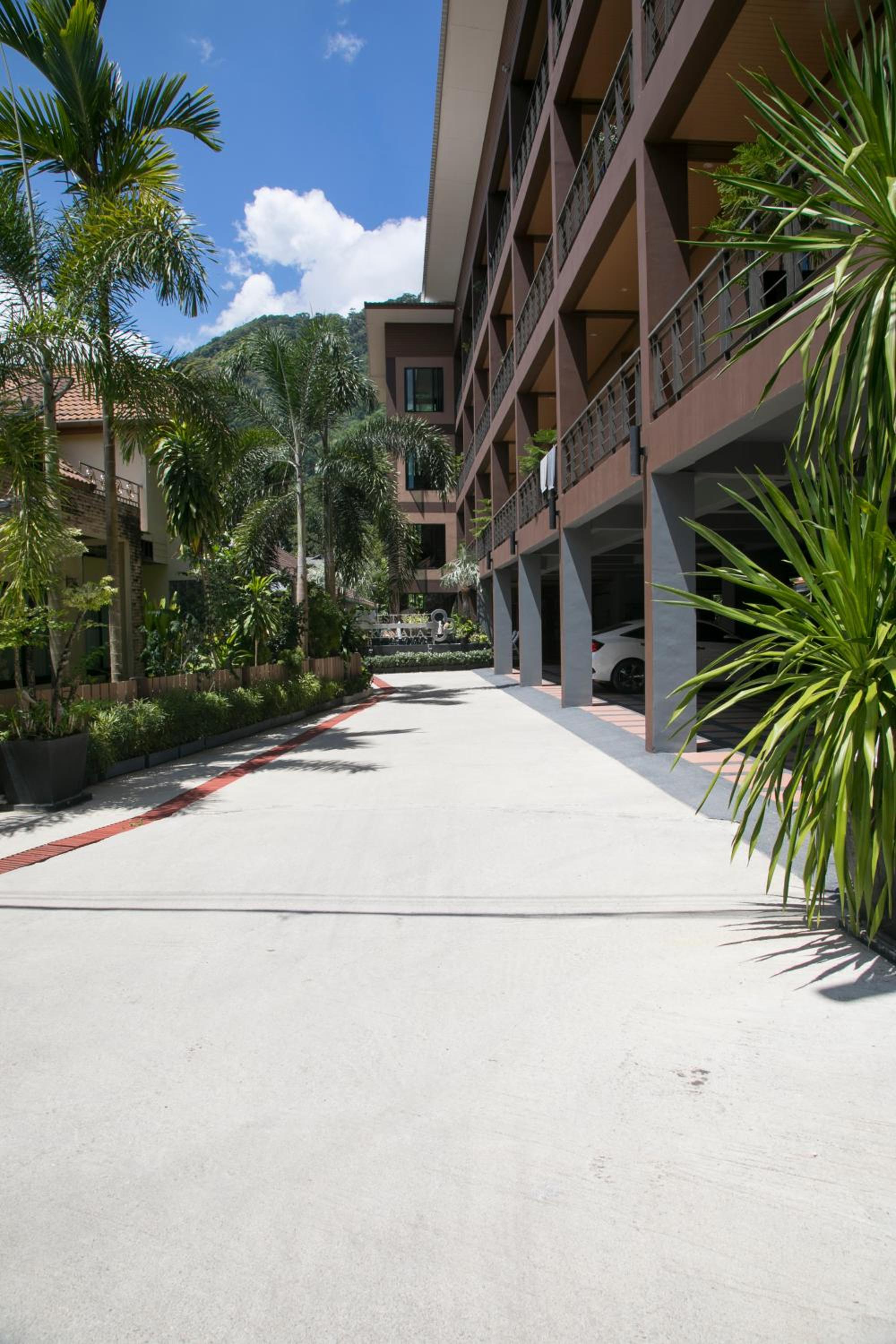 West Key Kamala Apartment 51/53