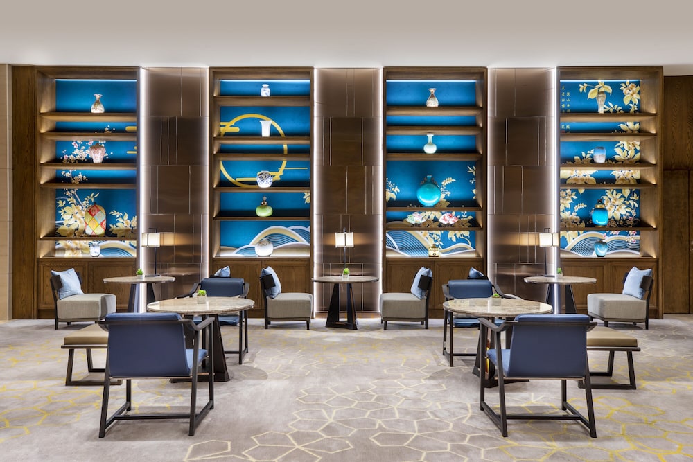 Hilton Nanjing 84/98