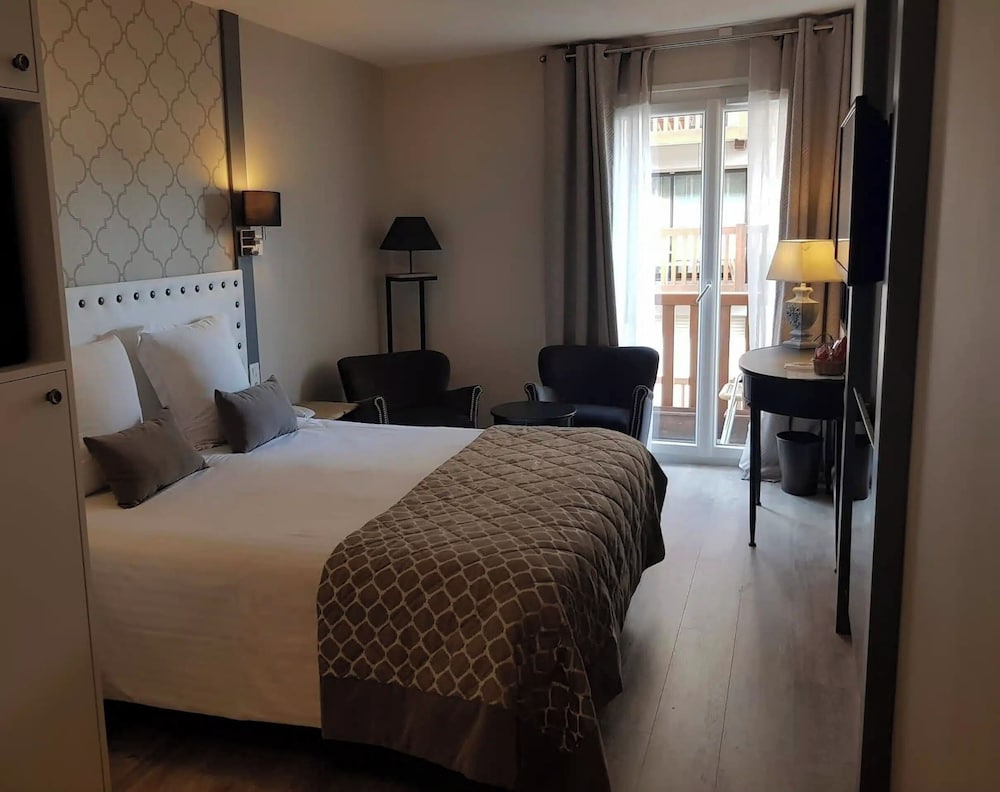 Hotel Le Trophee 27/76