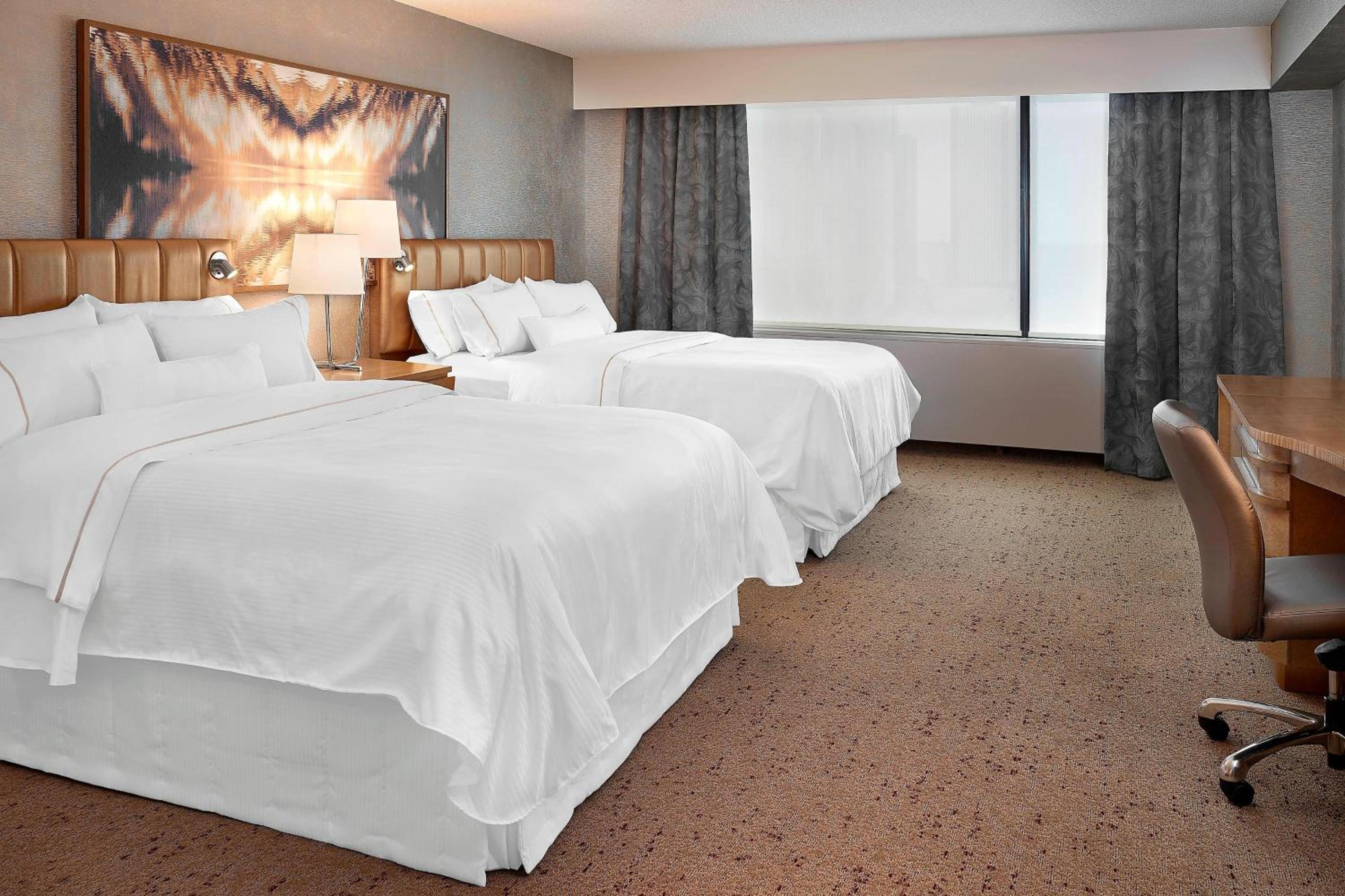 Guest Room, Deluxe, 2 Queen Beds, City View, Large, Deluxe Building