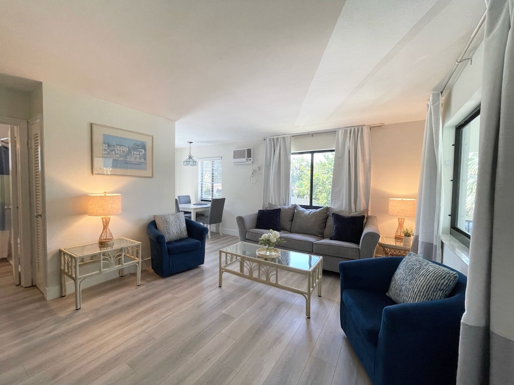 Tropic Isle Beach Resort 26/50
