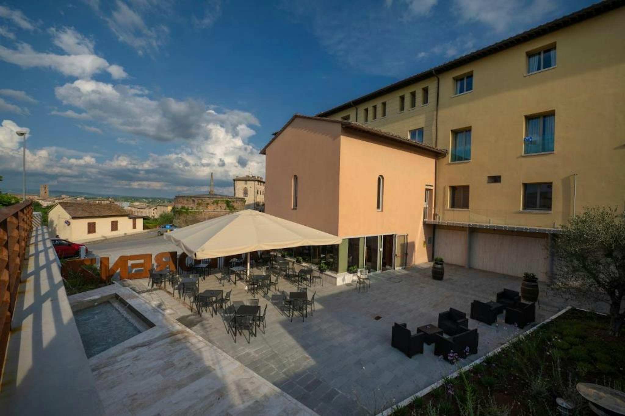 Palazzo San Lorenzo 40/81
