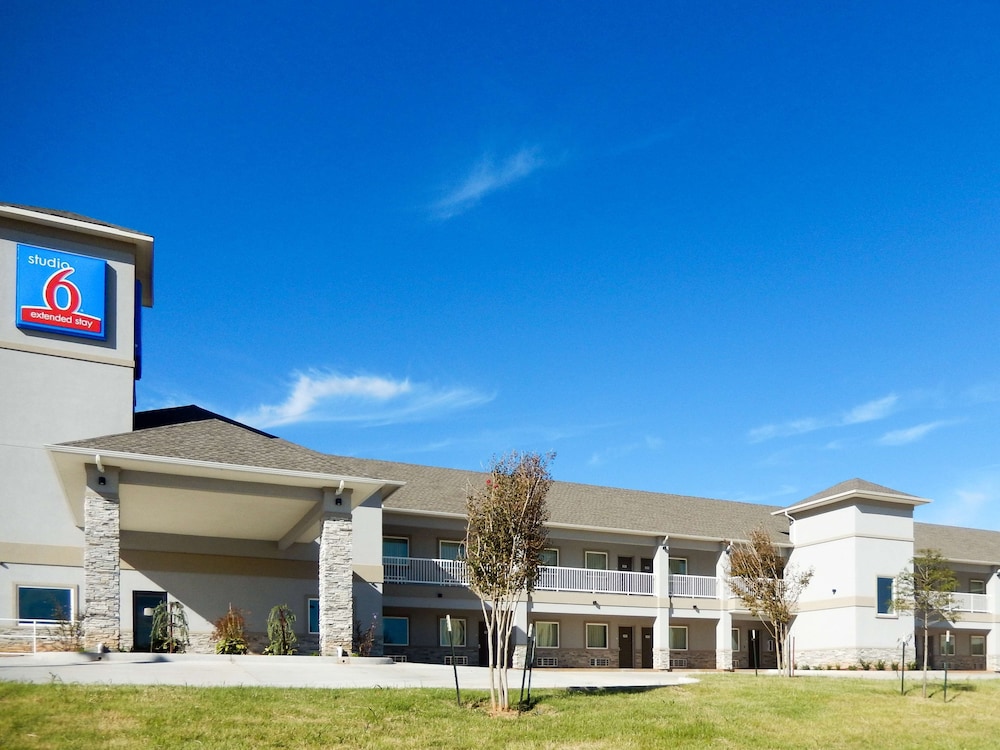Studio6 Yukon, OK in OKLAHOMA CITY - OK