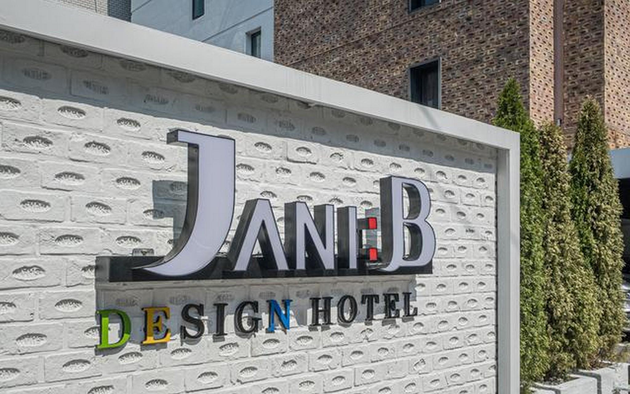 Jani B Hotel 51/56
