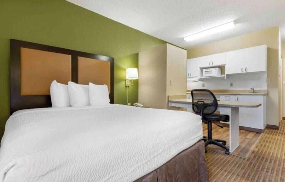 Studio 6 Extended Stay Rochester Greece NY 22/57