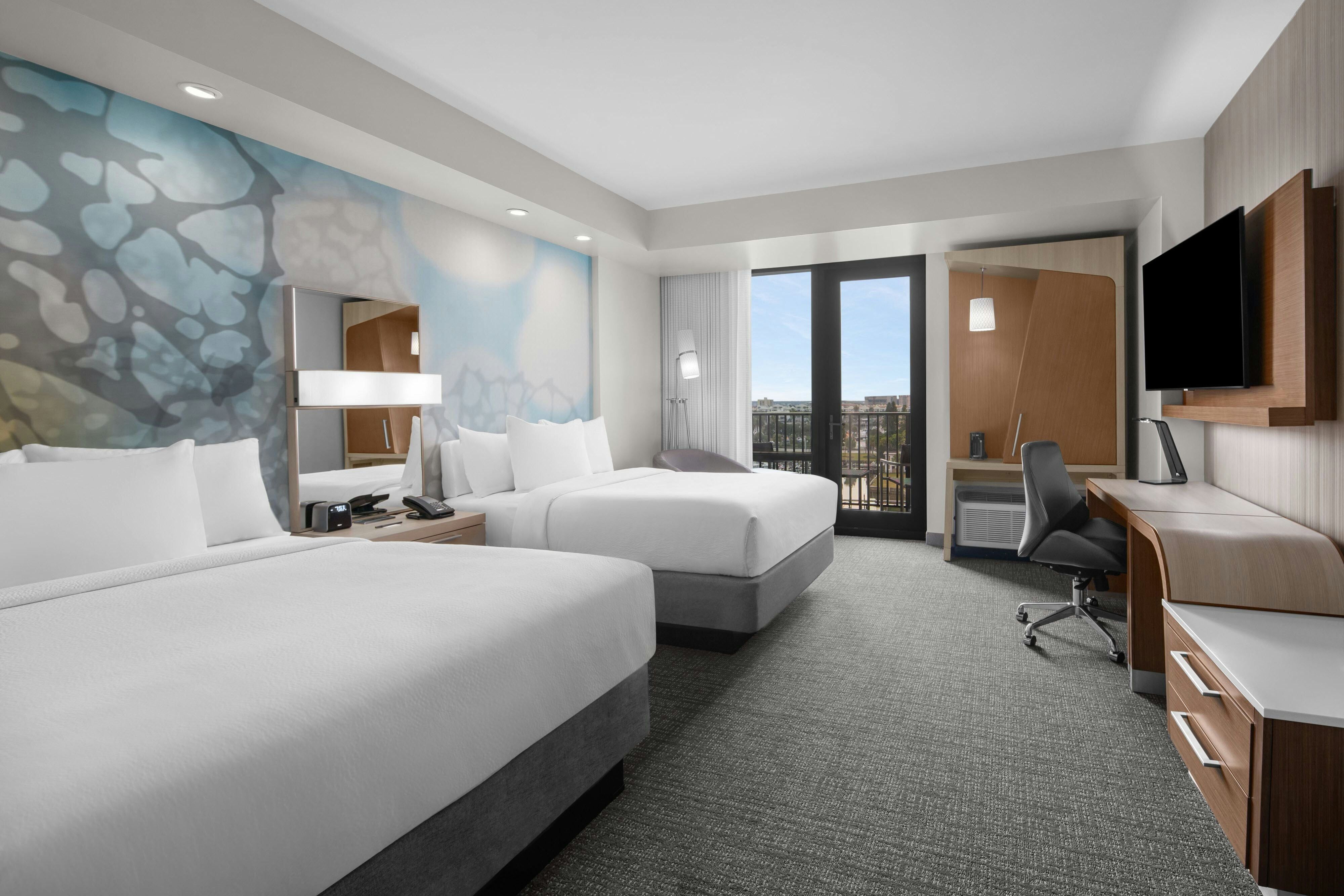 Courtyard by Marriott Clearwater Beach 5/14