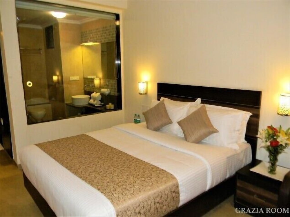 RAHI RESORT DE CROSSROADS 6/17