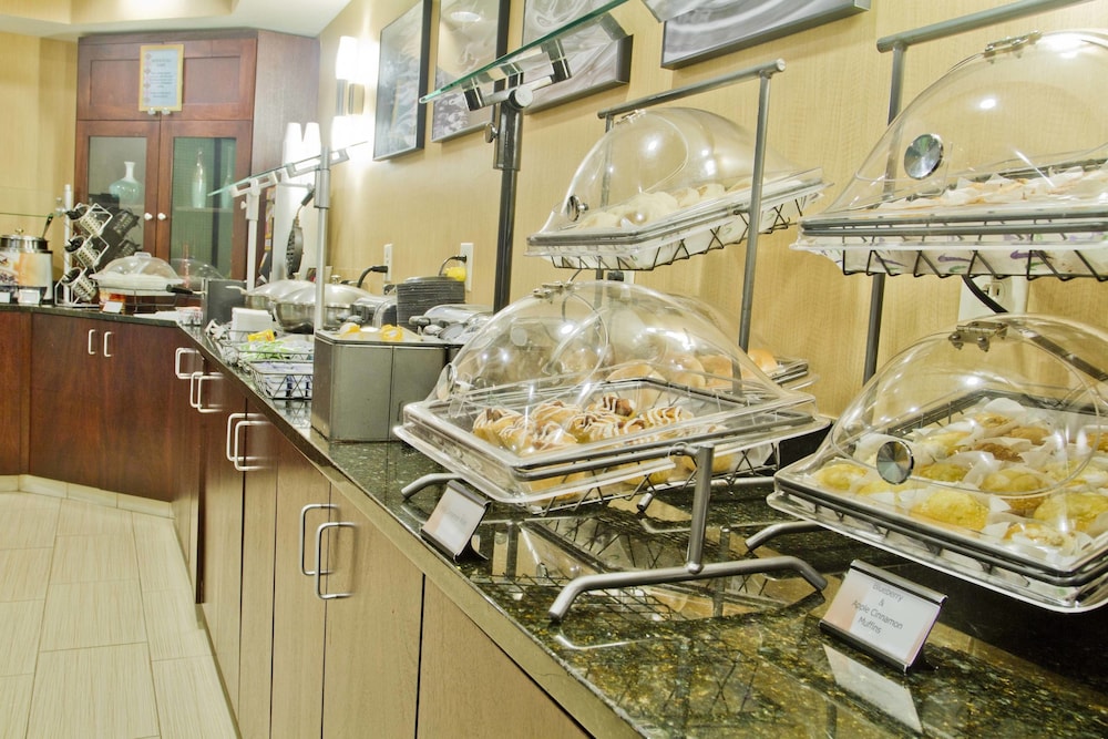 SpringHill Suites by Marriott Charlotte Airport 44/72
