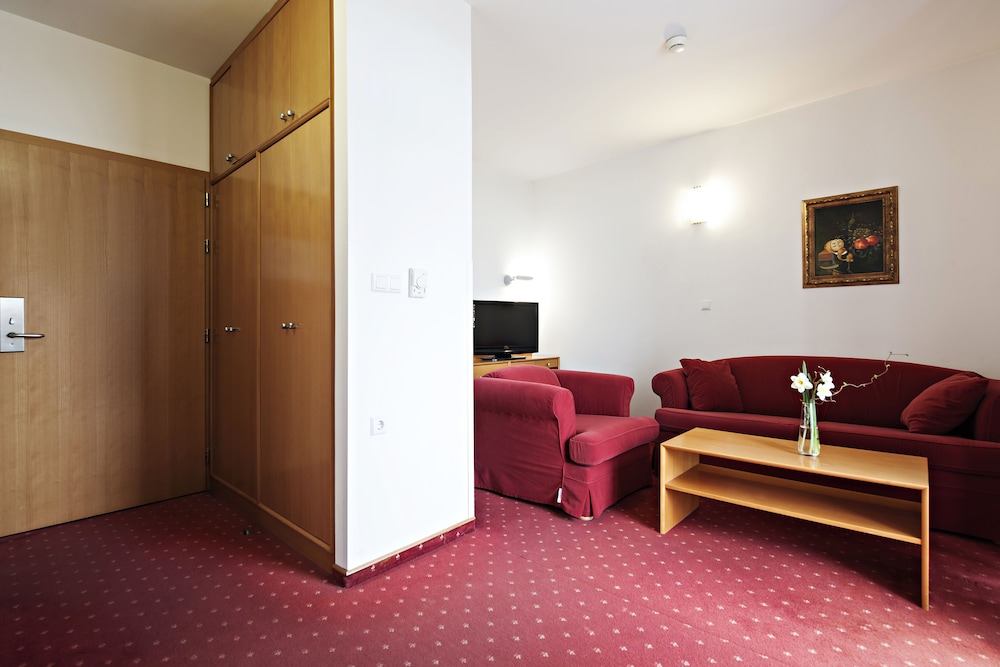 Izvir Hotel 32/47