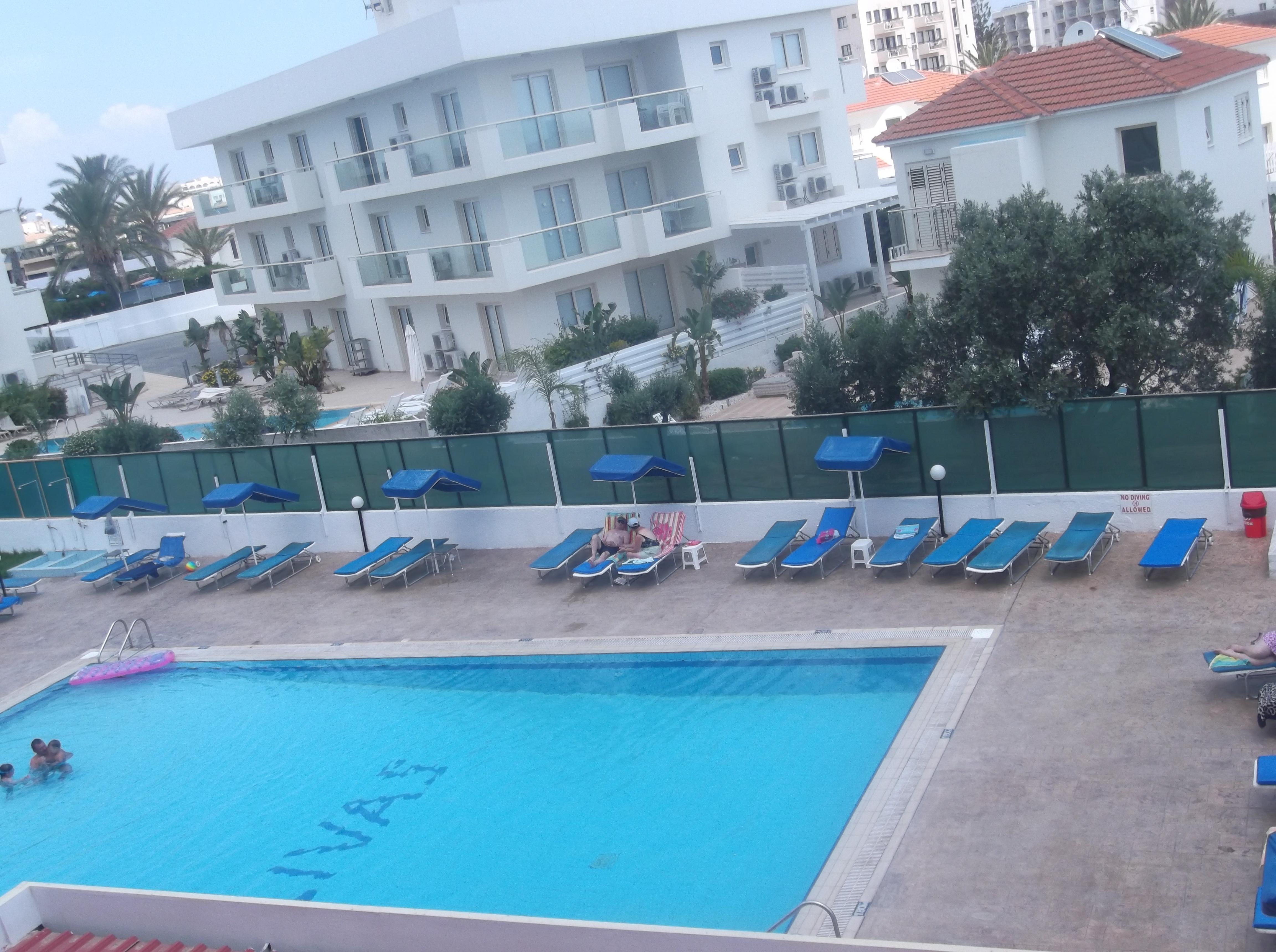 Livas Hotel Apartments 42/50
