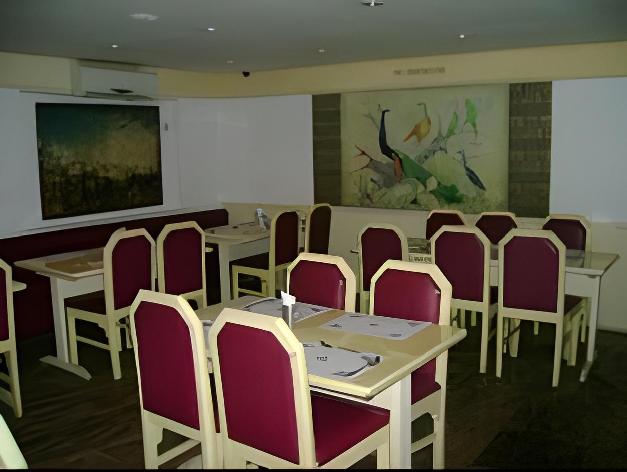 HOTEL GOUTHAM MANOR 20/25