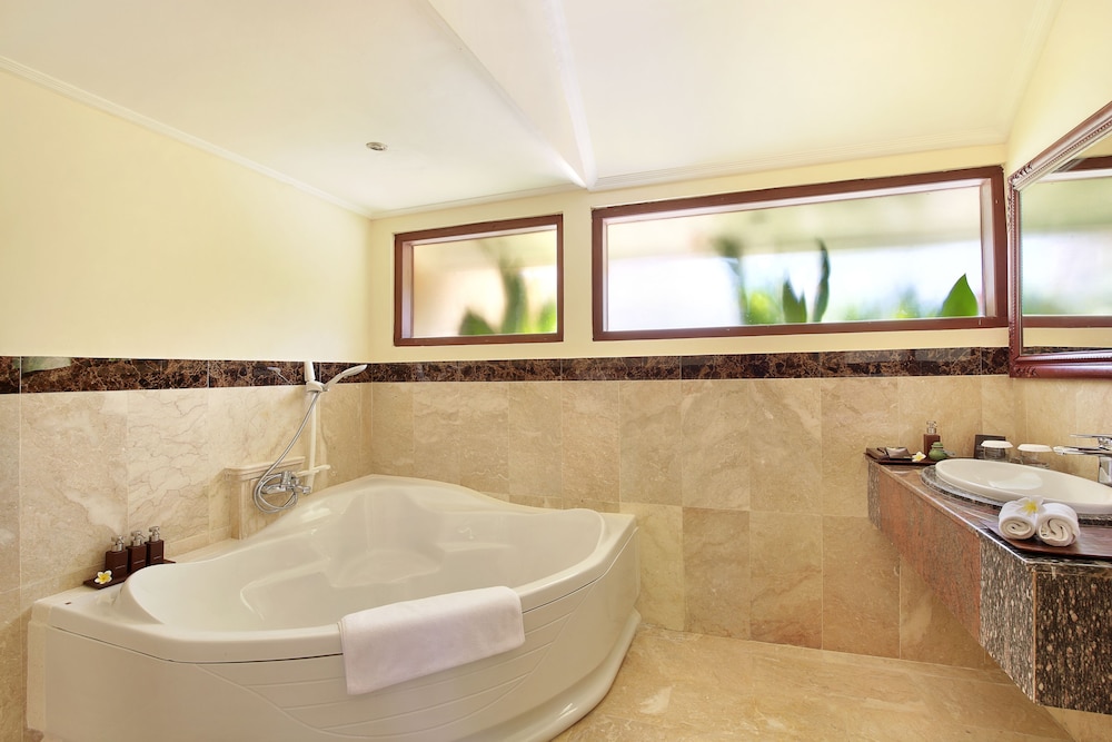 The Grand Bali Nusa Dua 33/70