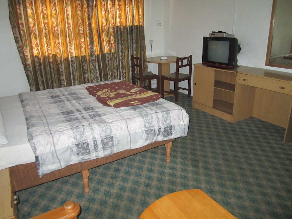 Asia Hotel 33/50
