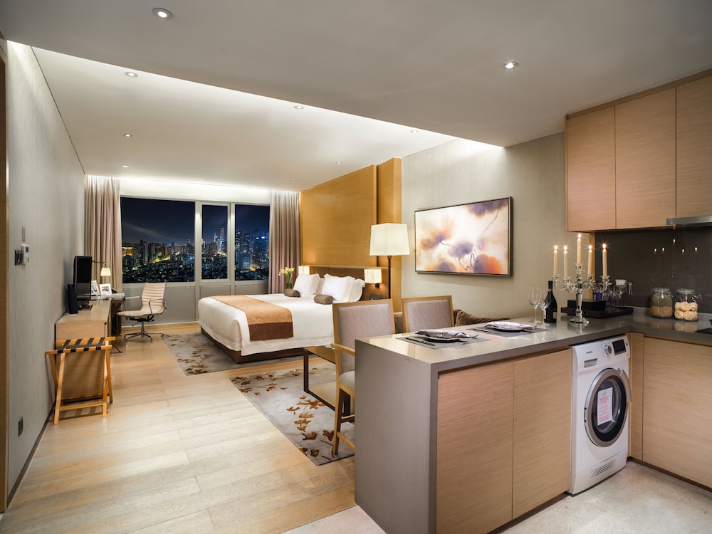 FRASER SUITES GUANGZHOU 46/84