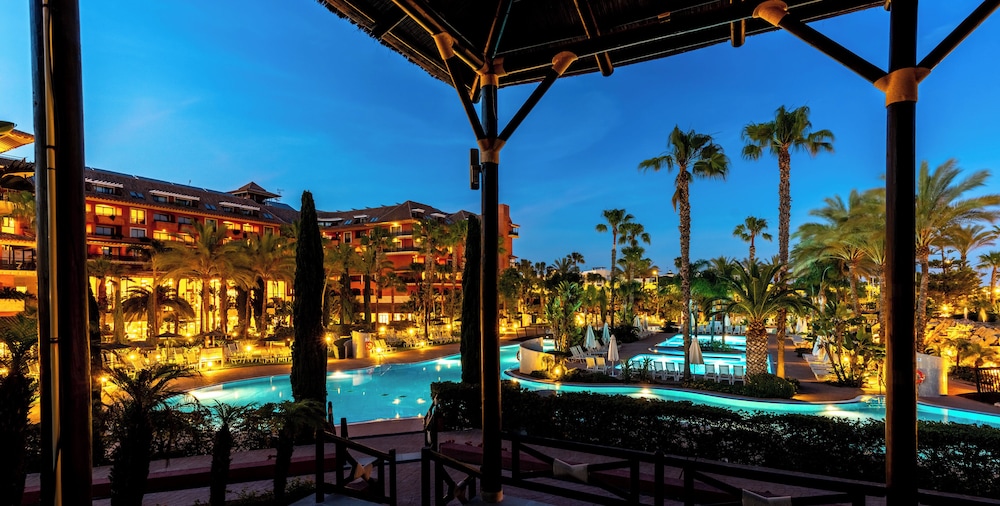 Puerto Antilla Grand Hotel 18/40