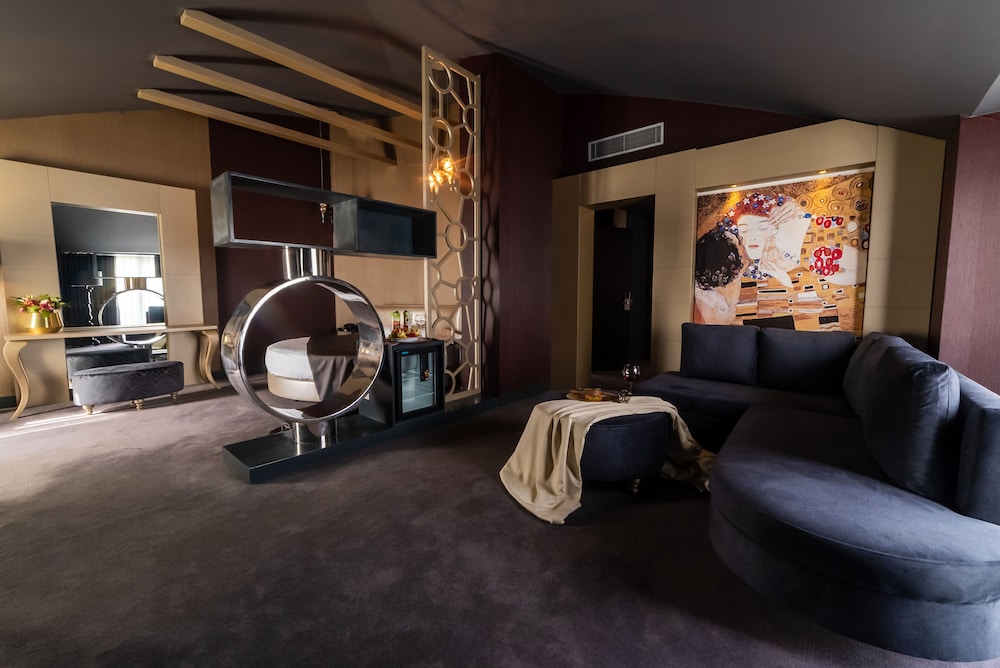 ATIK HOTEL 47/73