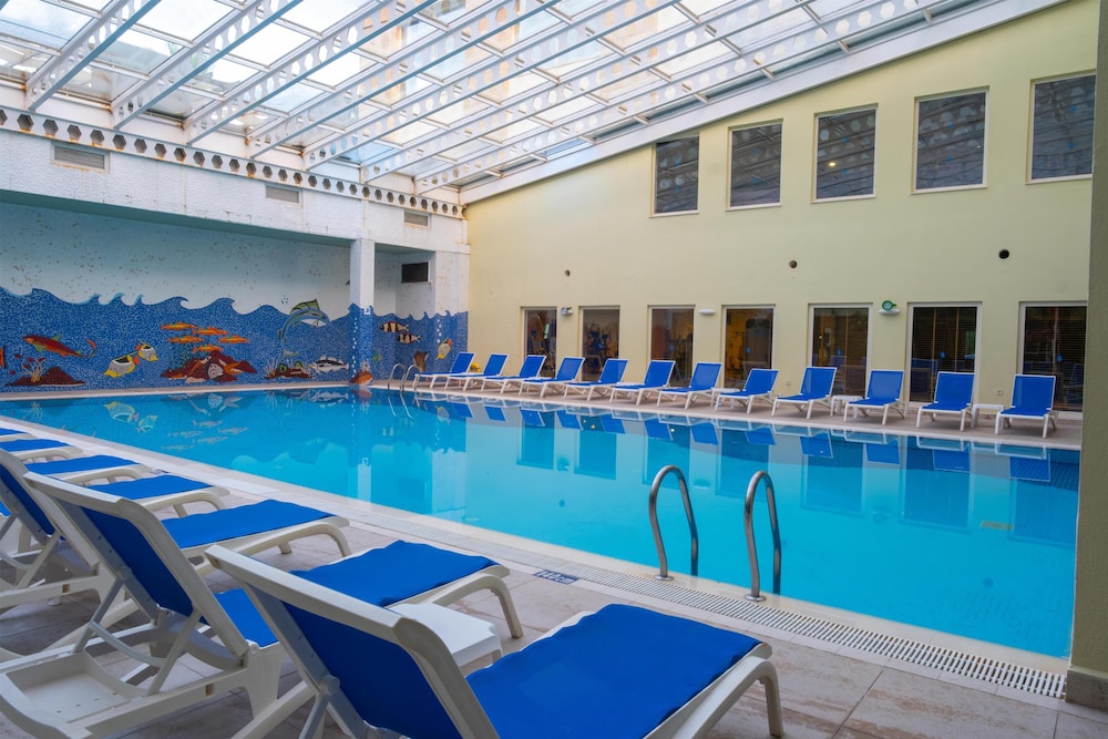 Sural Resort 34/65