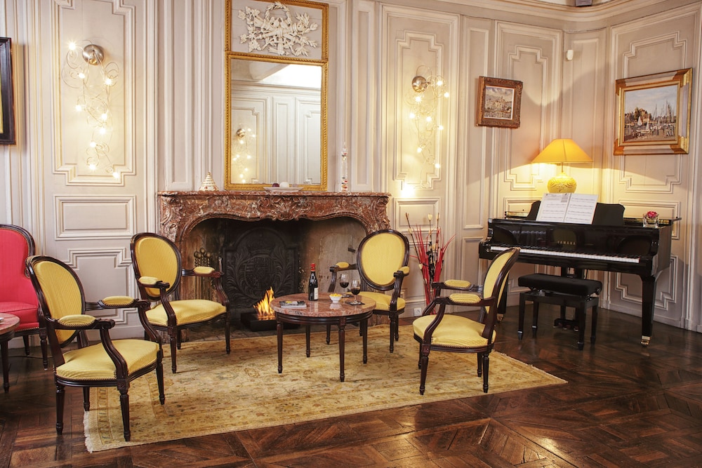Hotel D haussonville 17/41