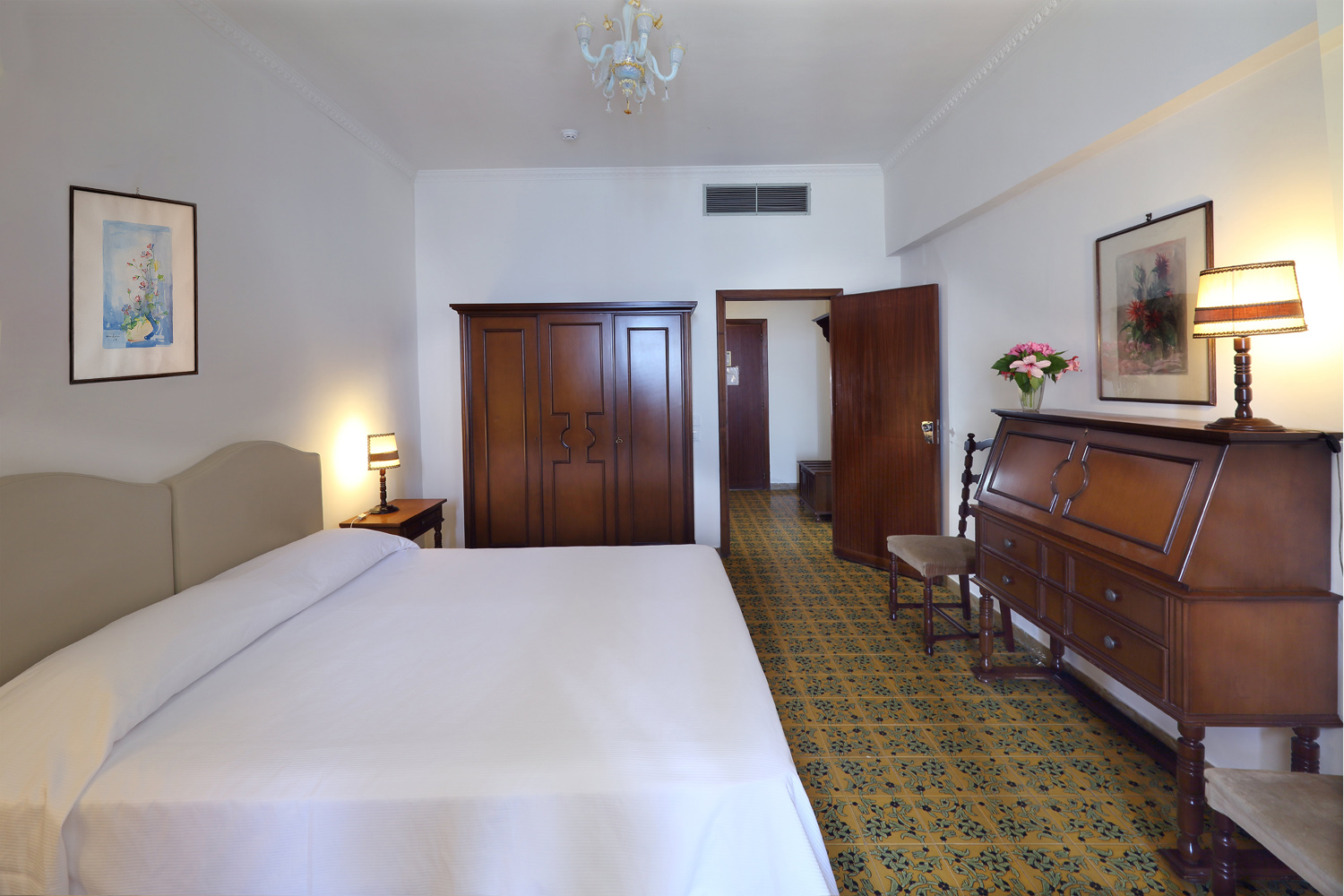 Comfort, Double or Twin Bed, Lido Mediterranee 2/8
