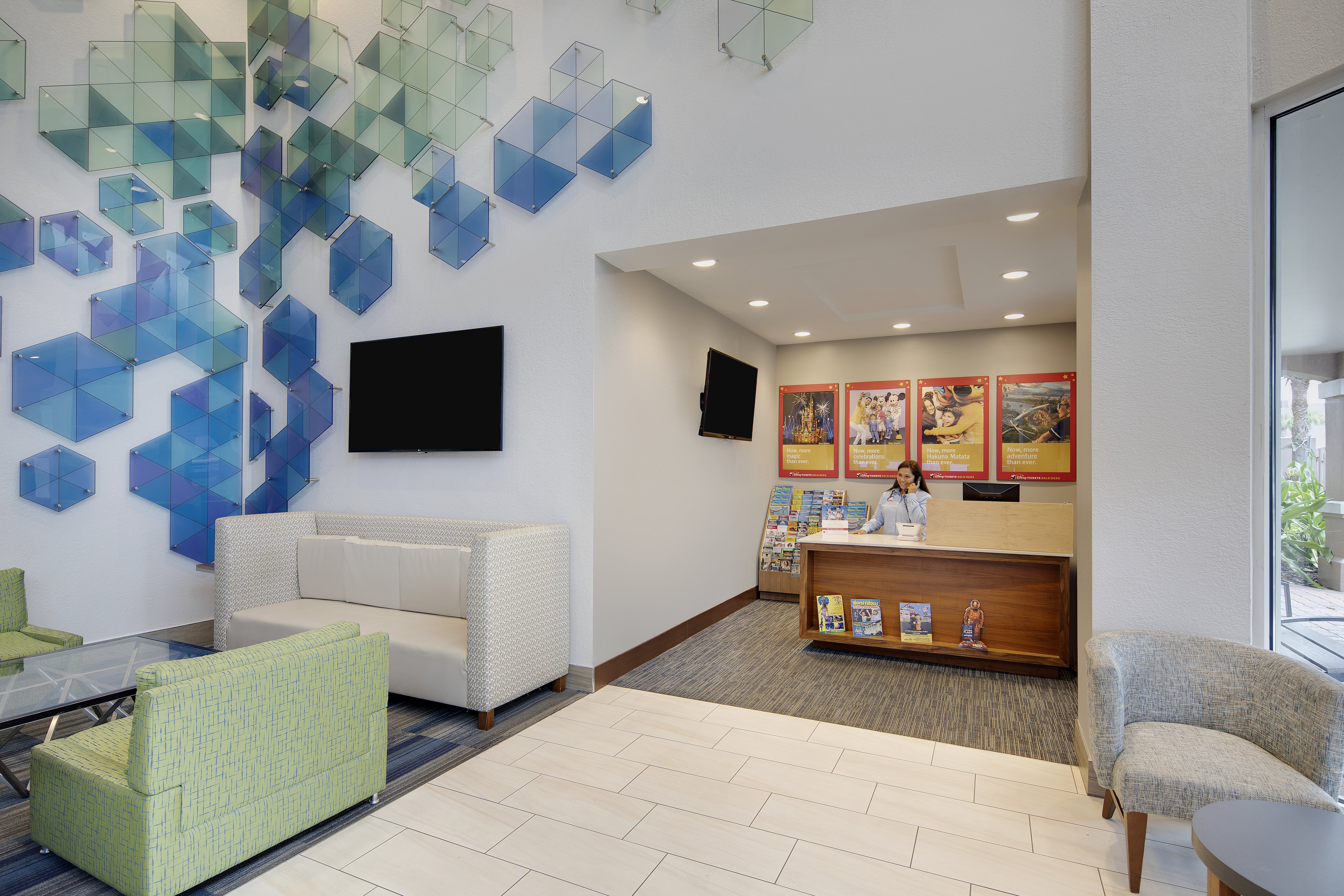 Holiday Inn Express & Suites S Lake Buena Vista, an IHG Hotel 45/66