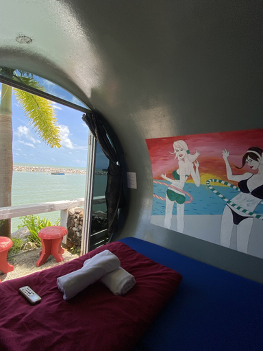 Condominium, Sea Front, Shared Bathroom