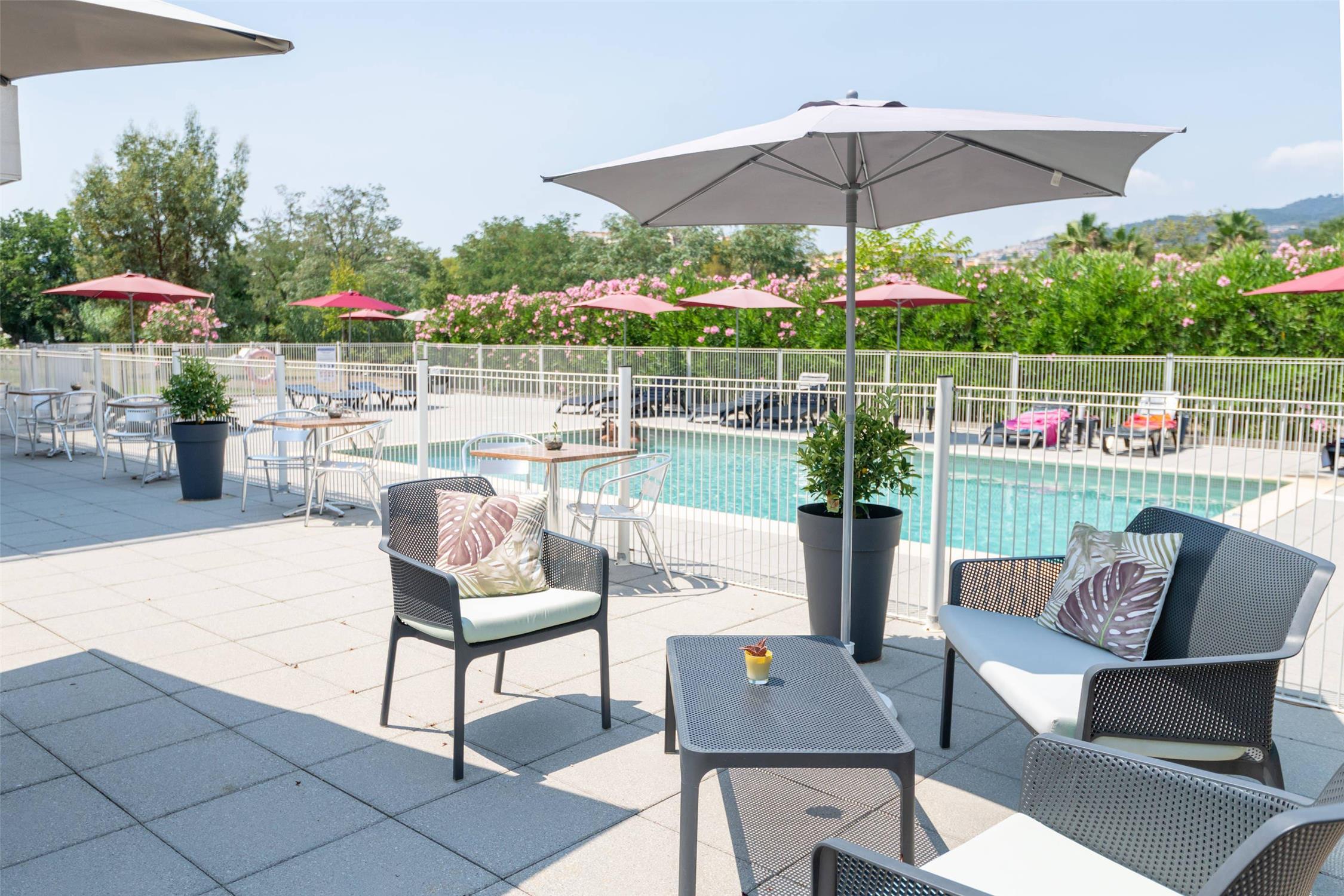 Comfort Aparthotel Cannes Mandelieu 24/27