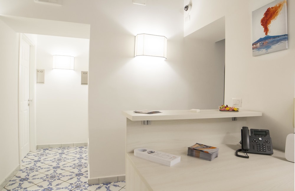 Morelli Suite 46/50
