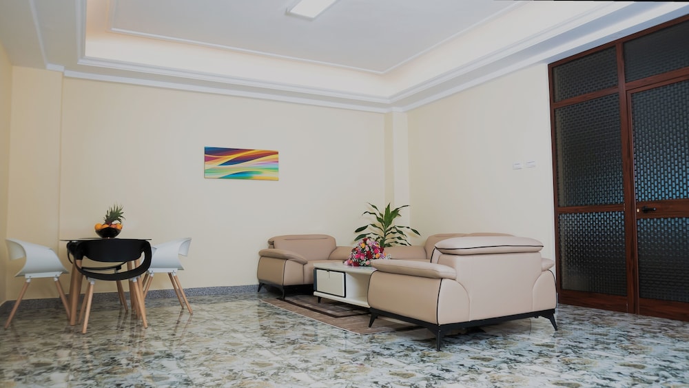 Dabi Hotel and Apartments 25/31