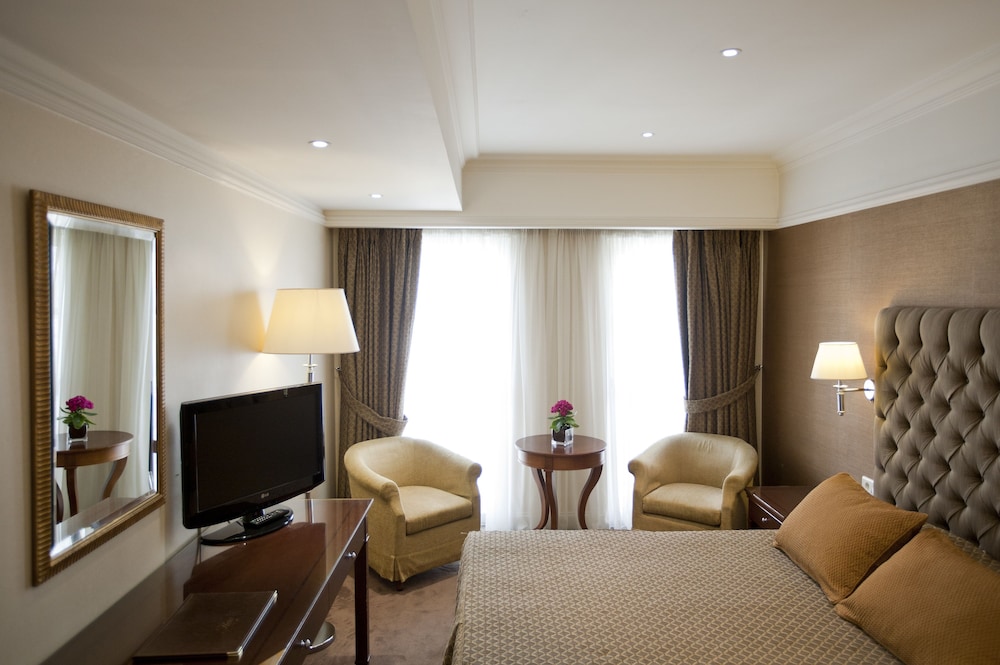 Hera Hotel 25/39